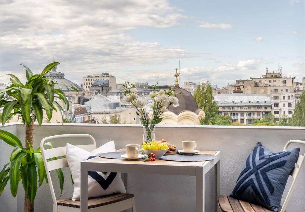 Stunning Views 2Br Midtown Flat - Charming Balcony Apartamento Bucareste Exterior foto
